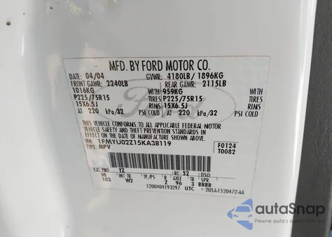 2005 Ford Escape Xls z USA, uszkodzony, nr VIN 1FMYU02Z15KA38119